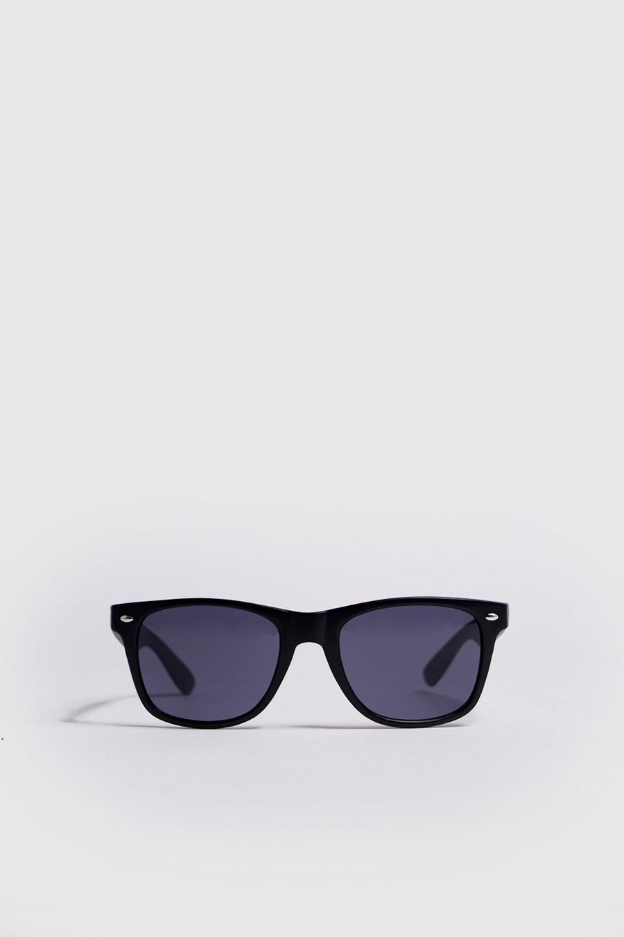 Klassische Sonnenbrille im Matt-Look image number 1