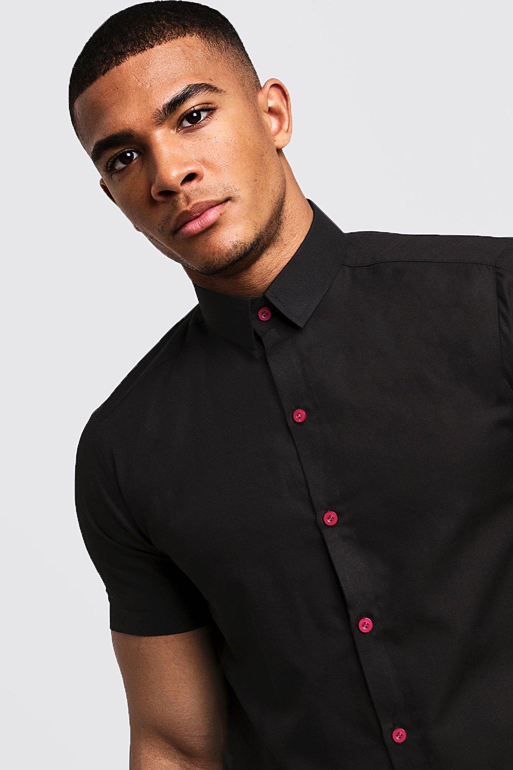 Camisa Slim Fit de manga corta con botones rosa fosforito boohoo