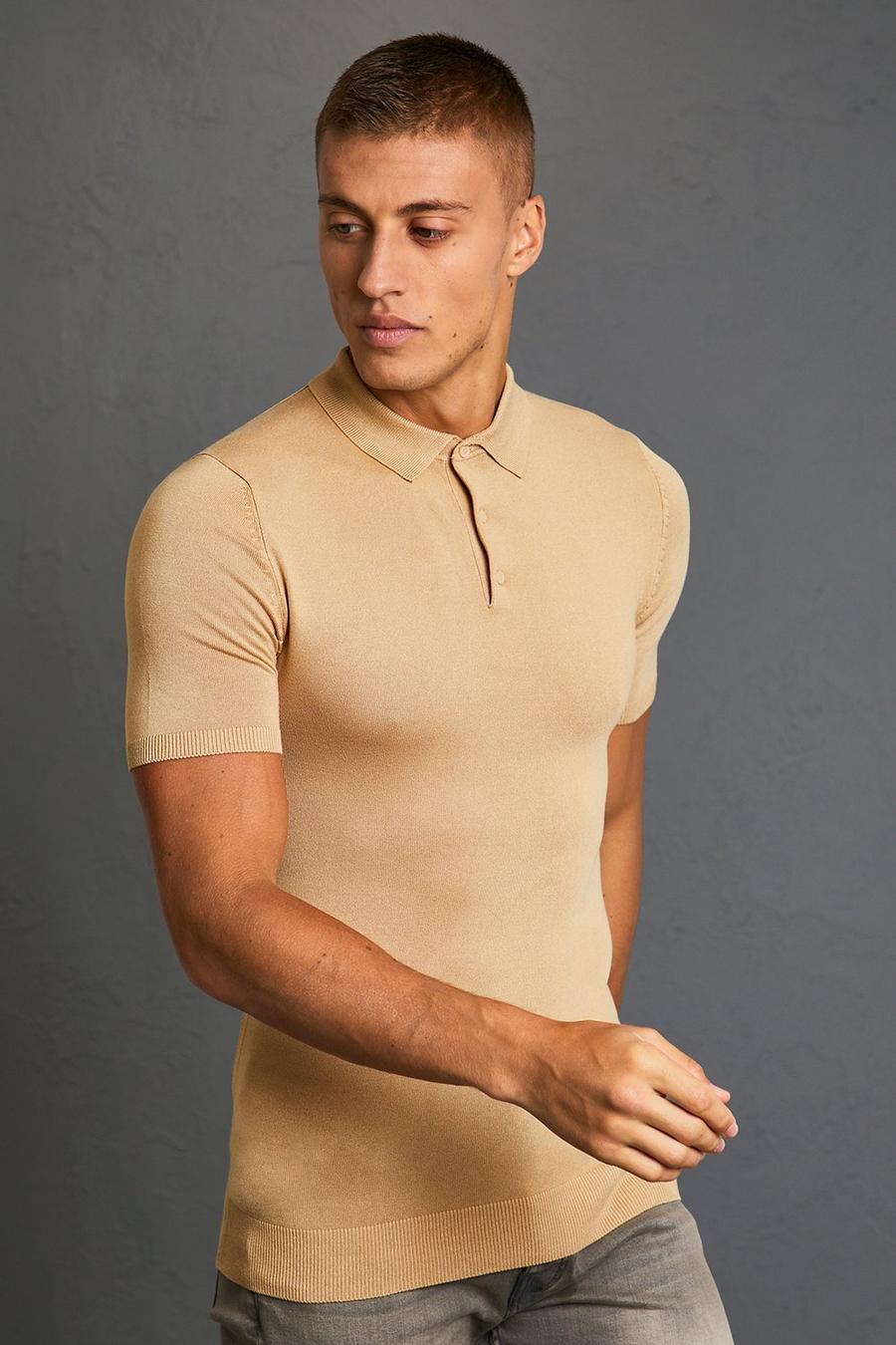 קאמל beige חולצת פולו צמודה קצרה מבד ממוחזר image number 1