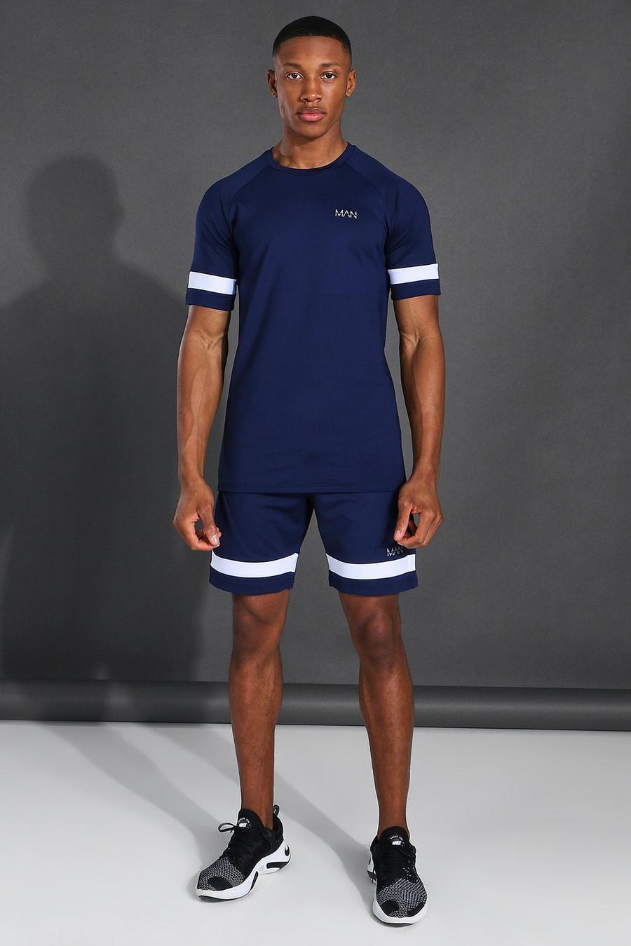 Navy MAN Active T-shirt med raglanärm och shorts med ränder i kontrastfärg image number 1