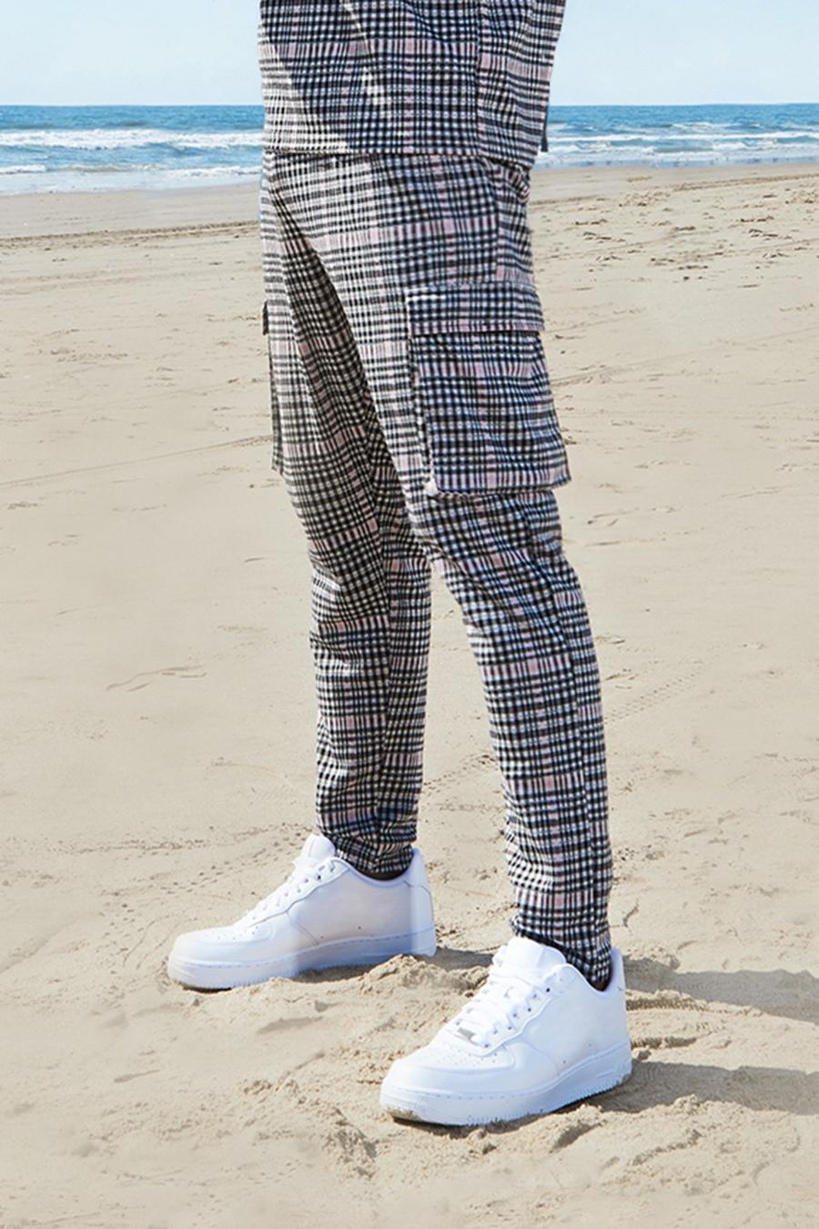 Pantaloni tuta cargo eleganti in jacquard a quadri image number 1