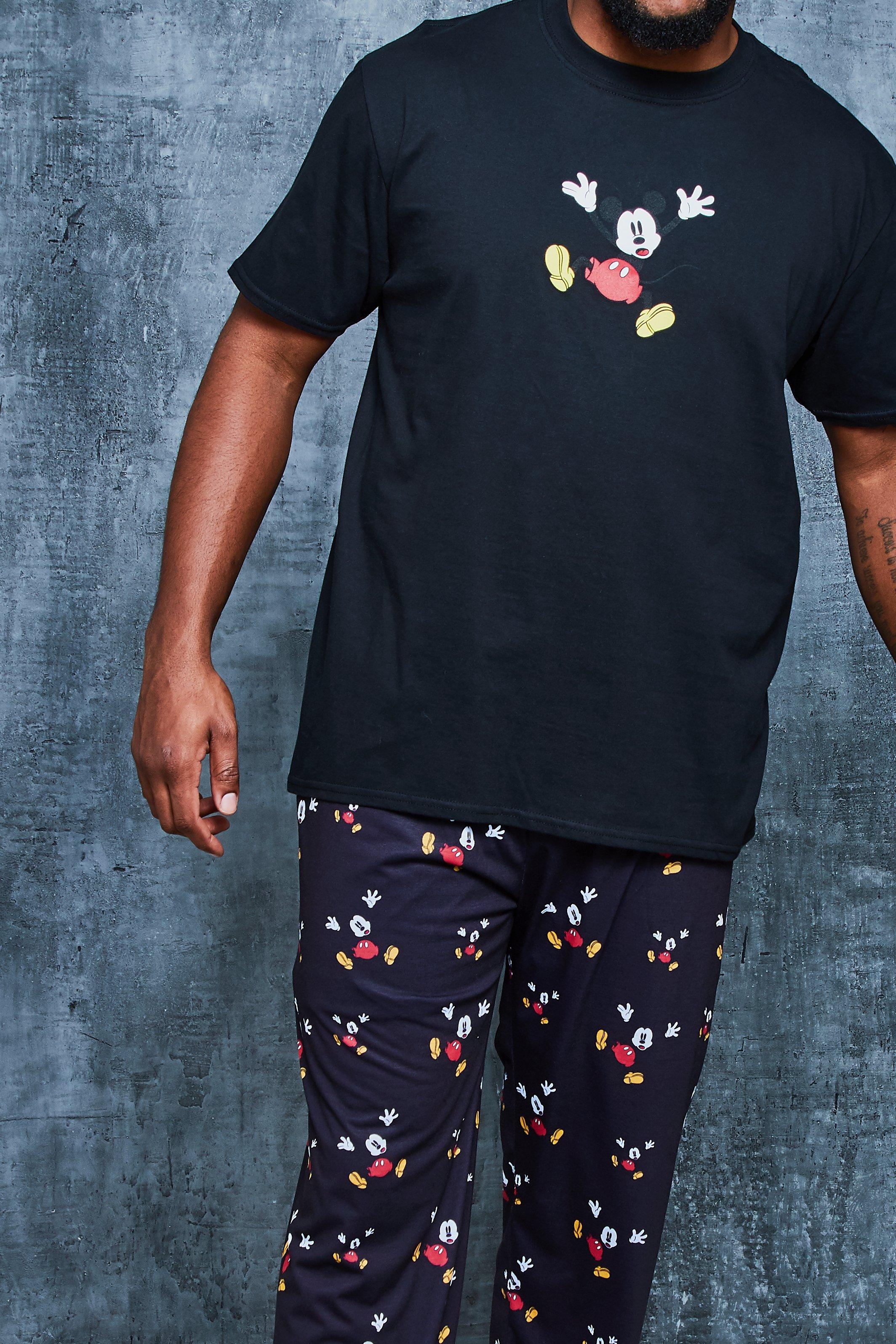 Plus Size Disney Pyjama set in Mickey Print boohoo NL