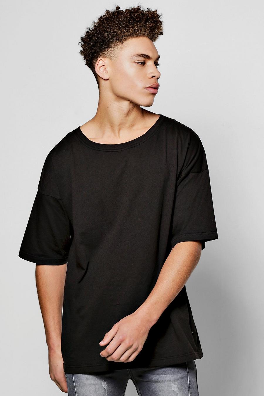 camiseta extragrande con cuello ancho, Negro image number 1
