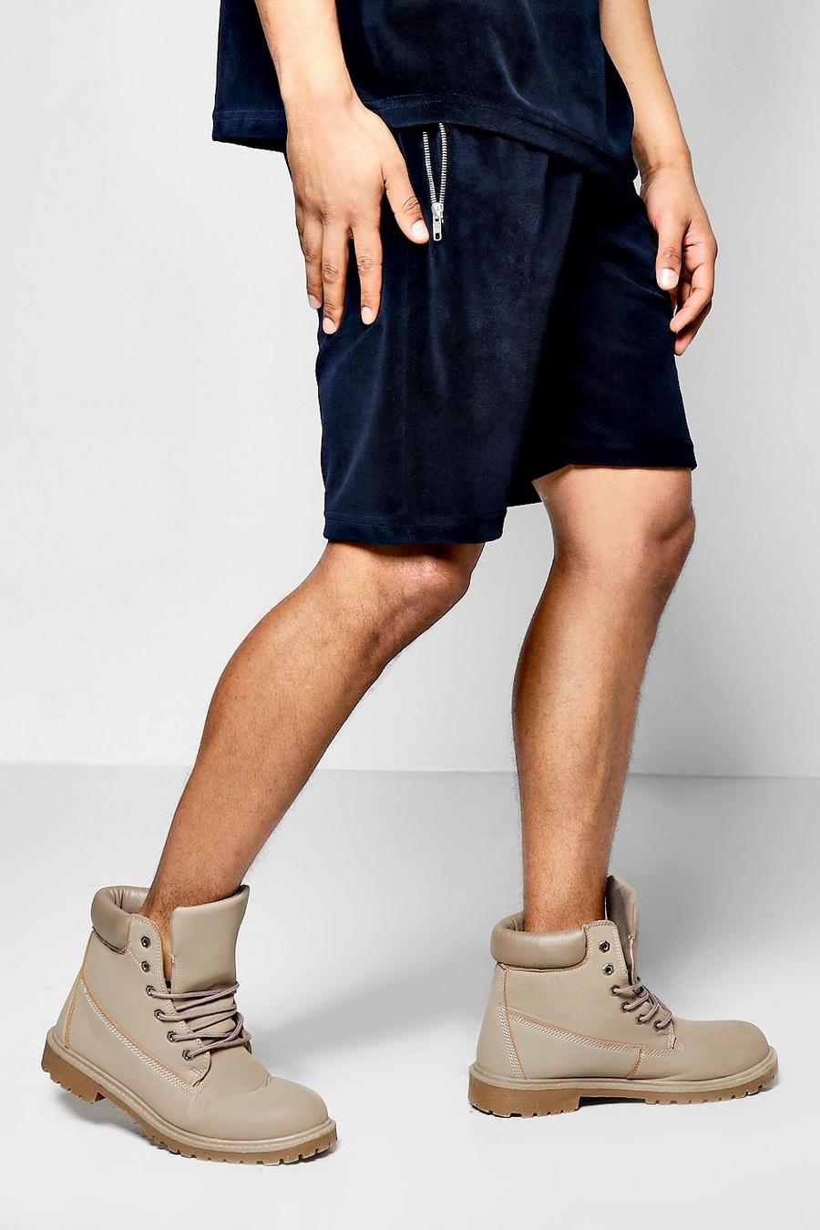 Shorts in Velours-Optik mit Reißverschlusstaschen, Marineblau image number 1
