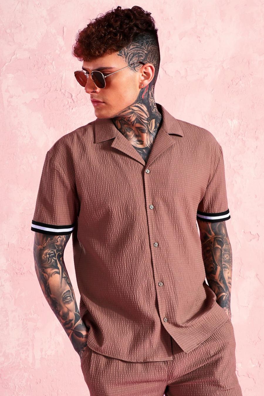 Brown Seersucker Overhemd Met Korte Mouwen En Revers Kraag image number 1