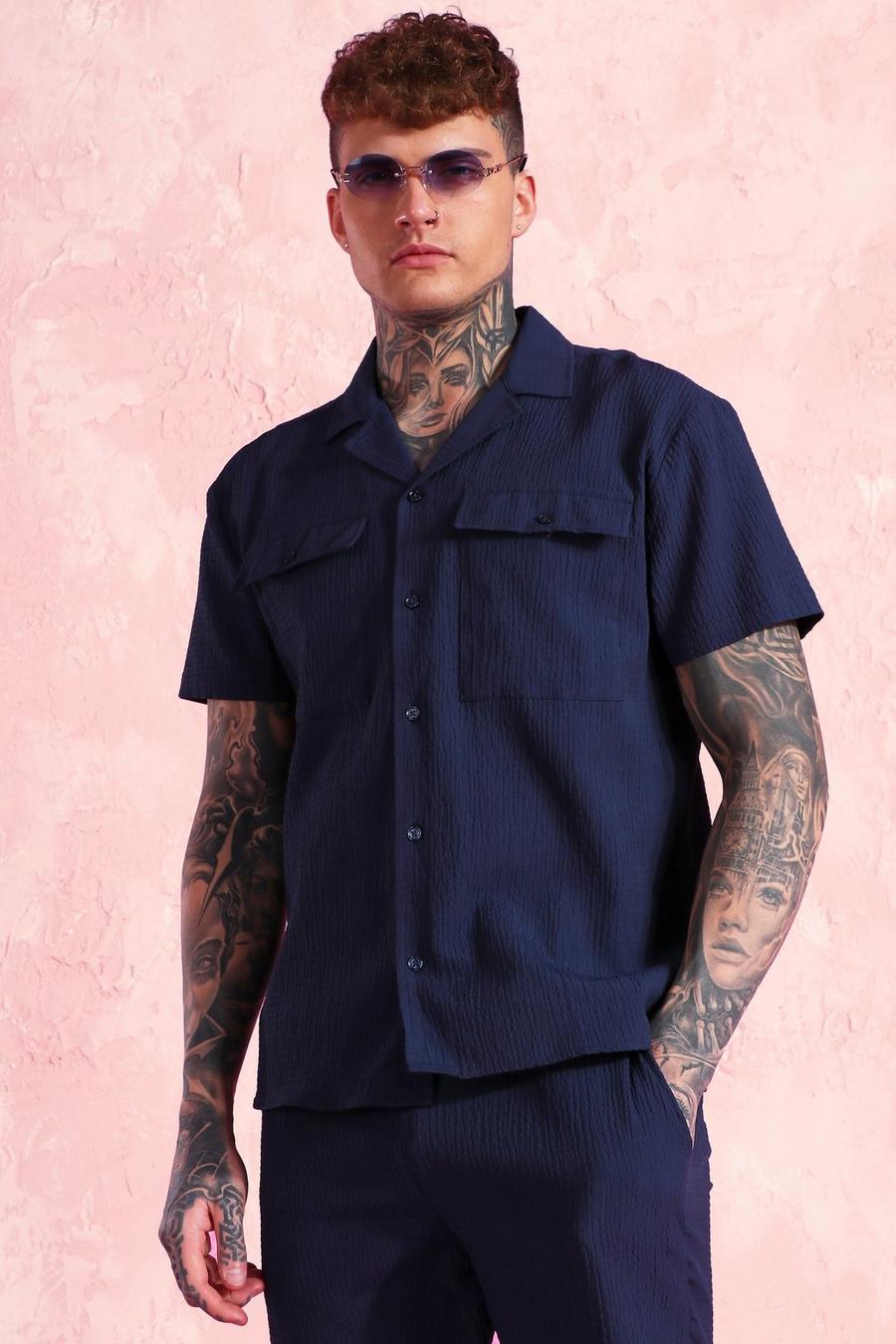 Camisa de sirsaca de manga corta con solapas en el cuello, Azul marino image number 1