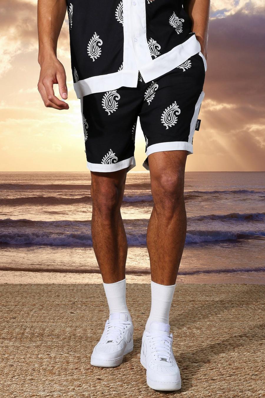 Black Tall - Mönstrade shorts i viskos med ledig passform image number 1