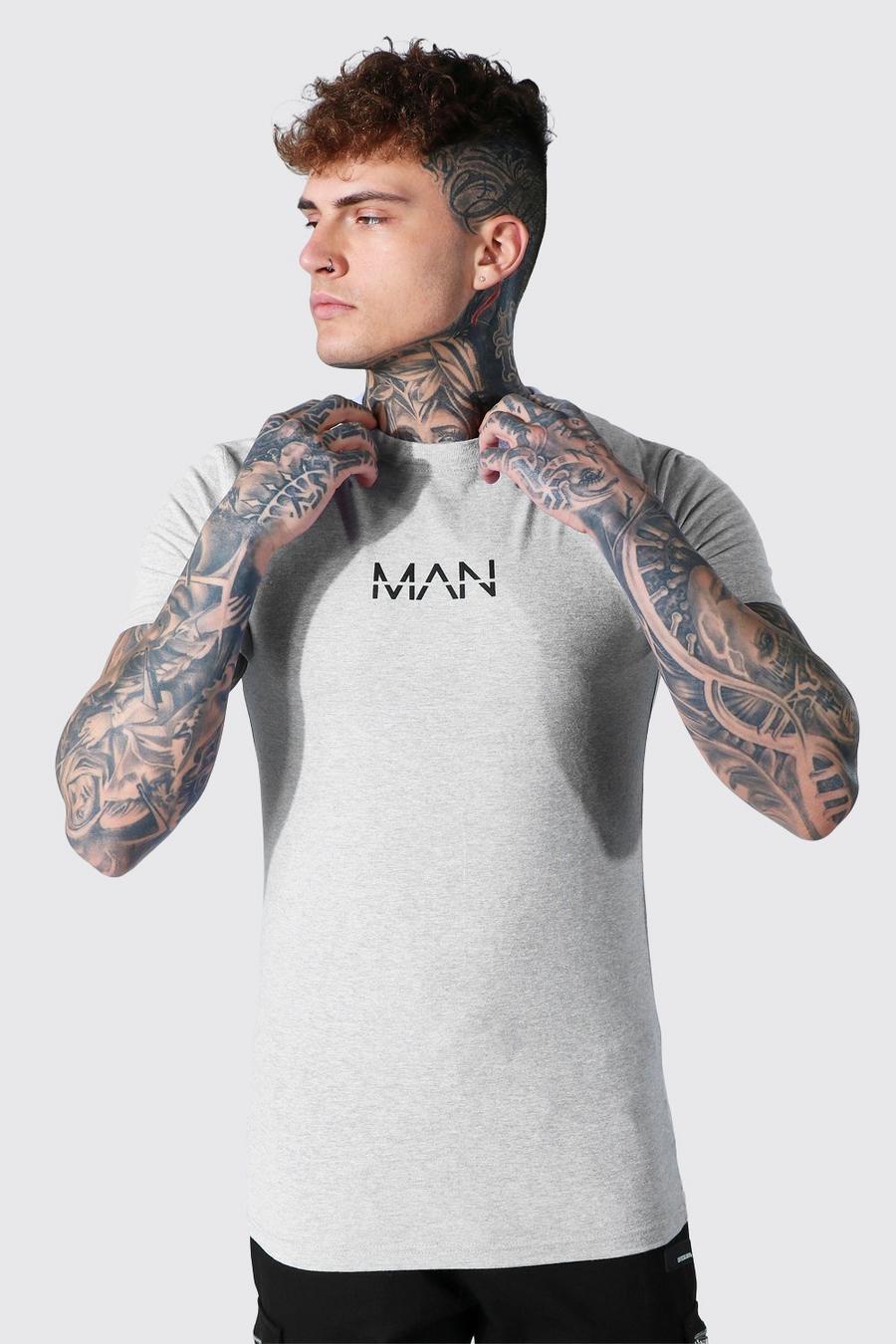 Longline Muscle Fit T-Shirt mit Original Man-Print, Grau meliert image number 1