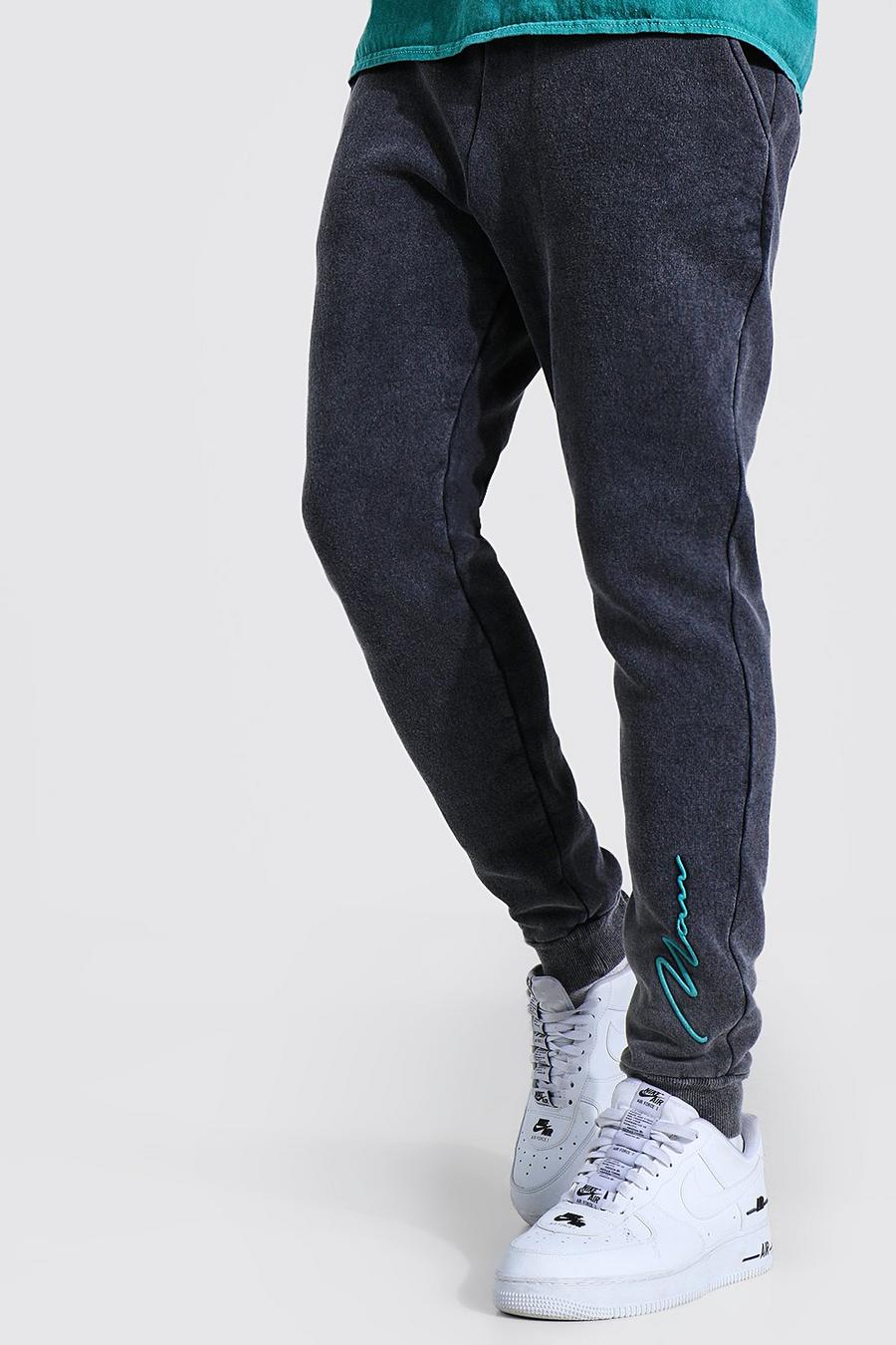 Pantalones de deporte ajustados con lavado ácido de la firma MAN, Gris marengo image number 1