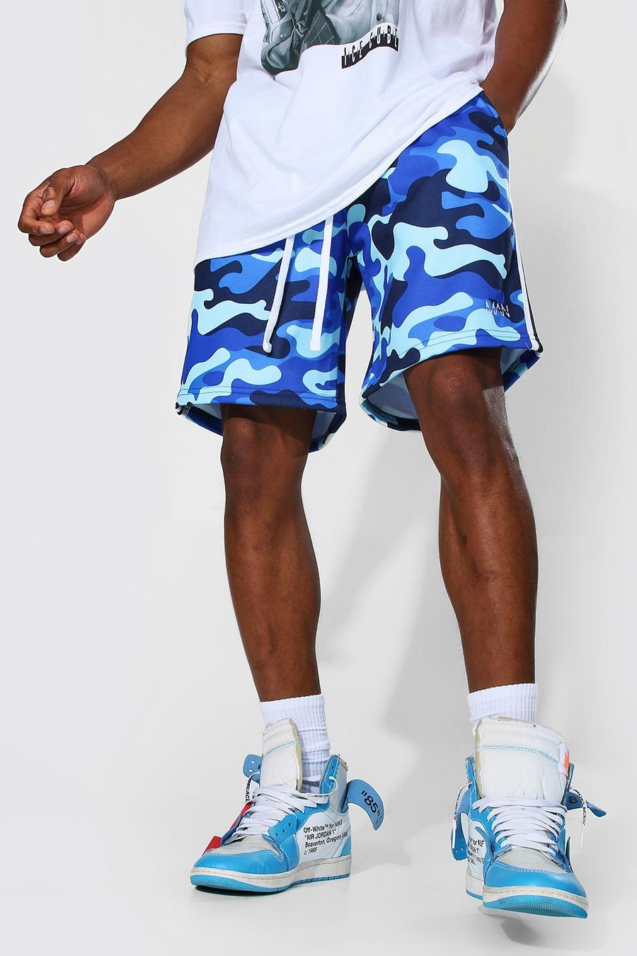 Blue Original MAN Kamouflagemönstrade shorts med sidopaneler image number 1