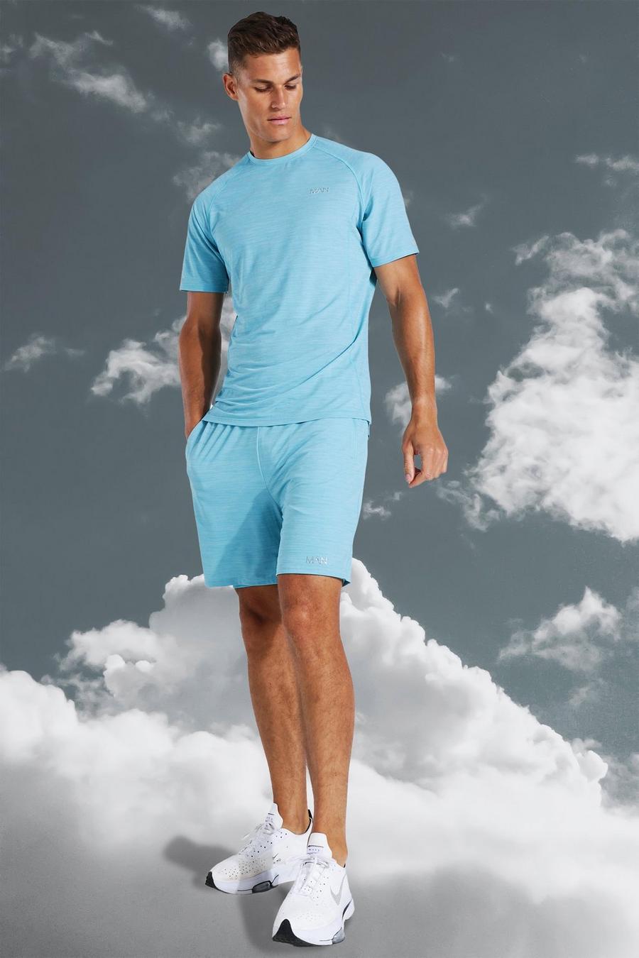 כחול בהיר סט ספורטיבי קליל של שורט וטופ בצבעים מנוגדים לגברים גבוהים image number 1