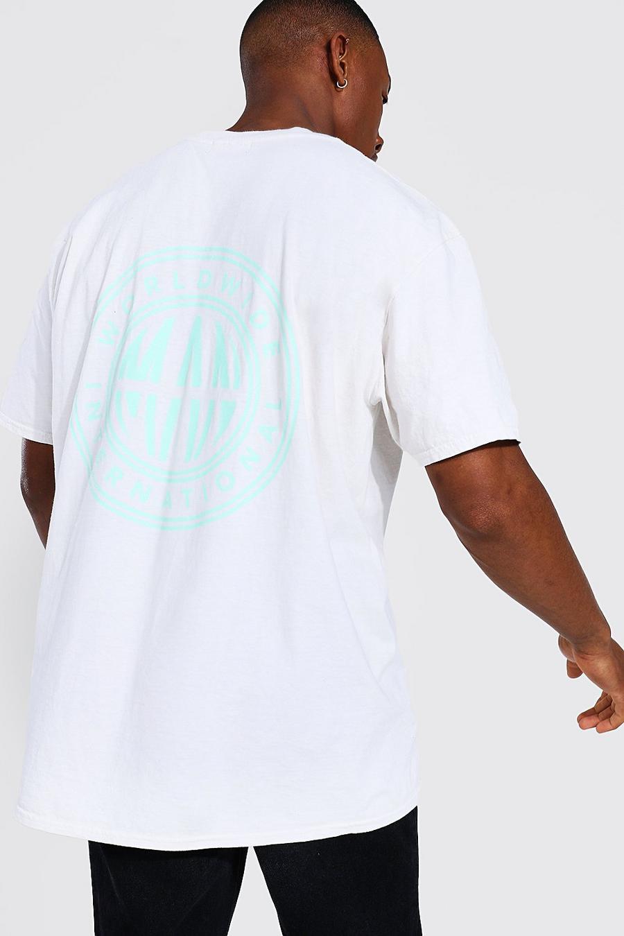 Überfärbtes T-Shirt in Übergröße mit Man Worldwide-Print, Naturfarben image number 1