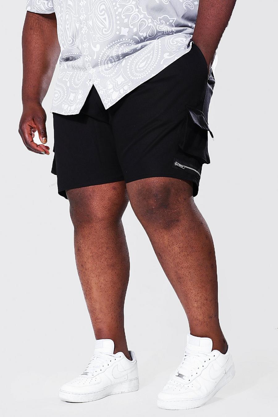 Plus Man Twill Cargo-Shorts mit Taschen, Black image number 1
