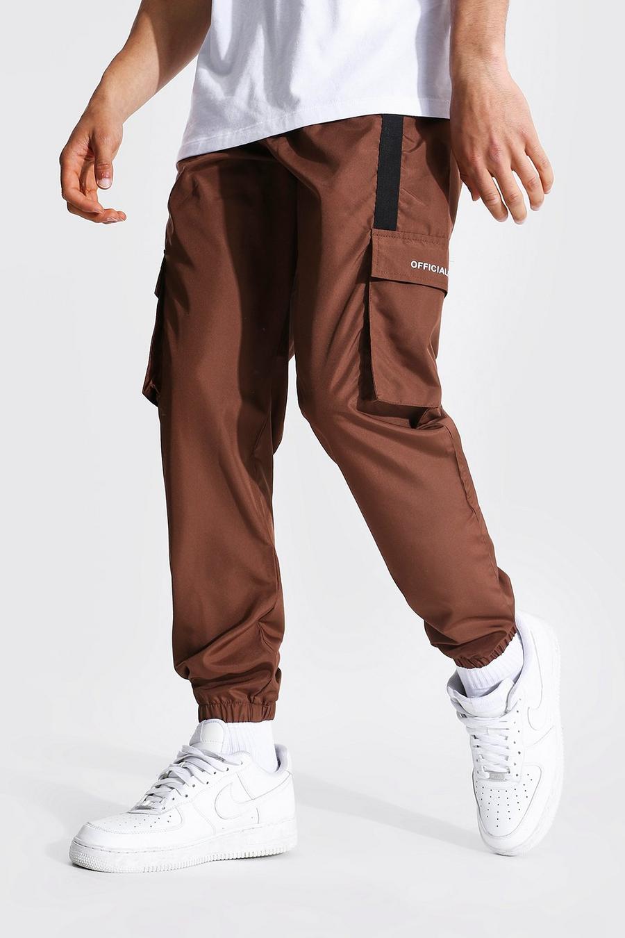 Pantalones de deporte de estilo militar 3D fruncidos con detalle de correa, Chocolate image number 1