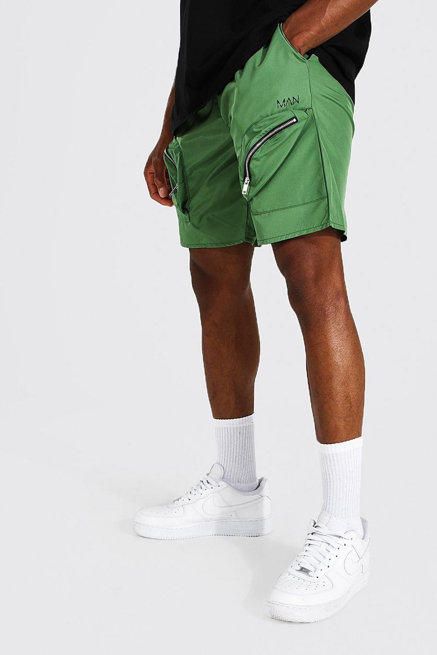 Lockere Man Cargo-Shorts mit Reißverschluss-Taschen, Green image number 1