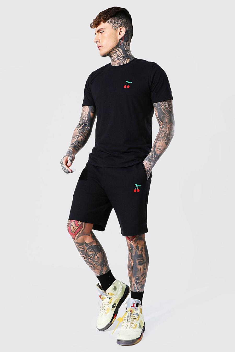 Conjunto de pantalones cortos y camiseta con cereza bordada, Negro image number 1