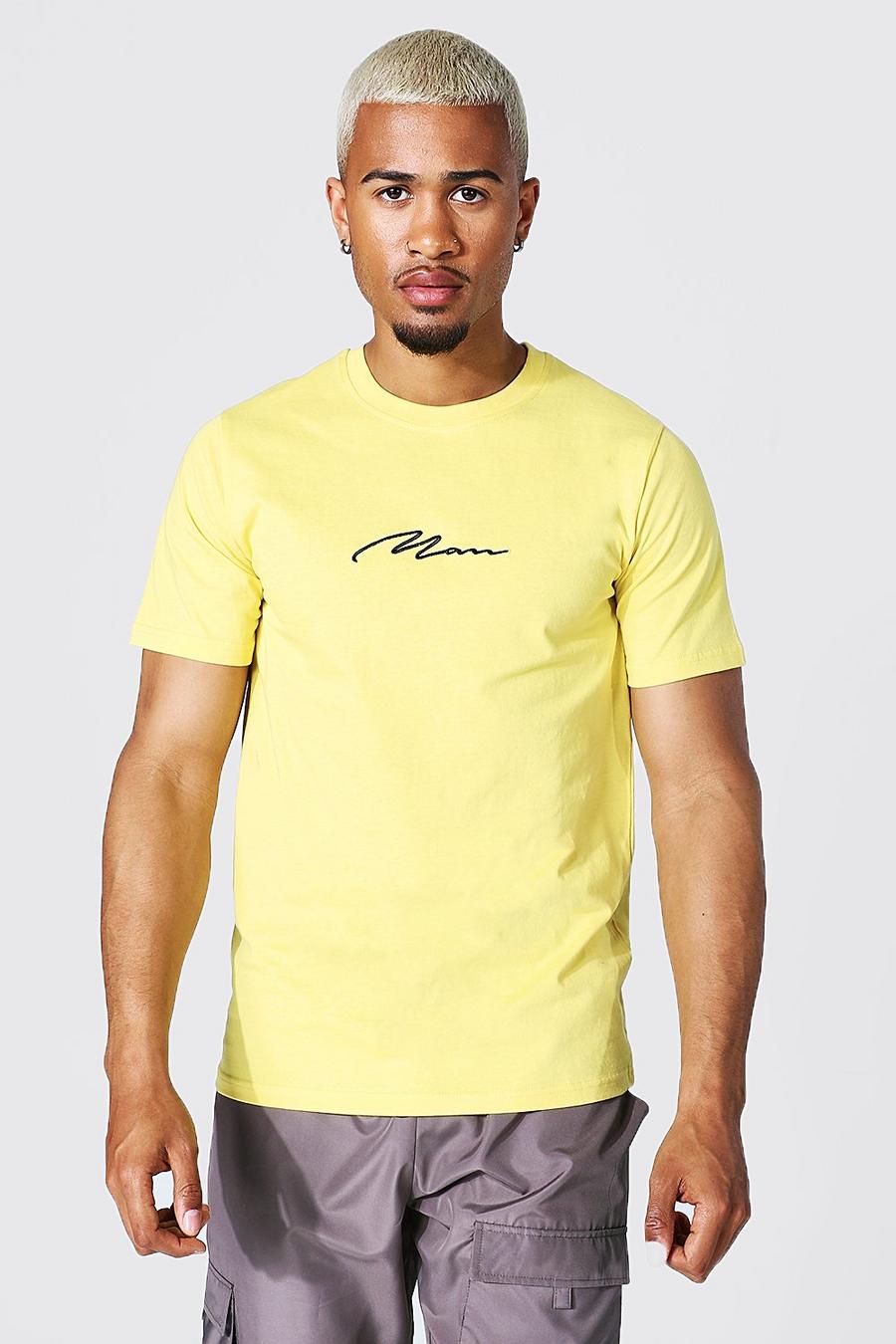 Yellow Man Signature T-shirt med brodyr image number 1