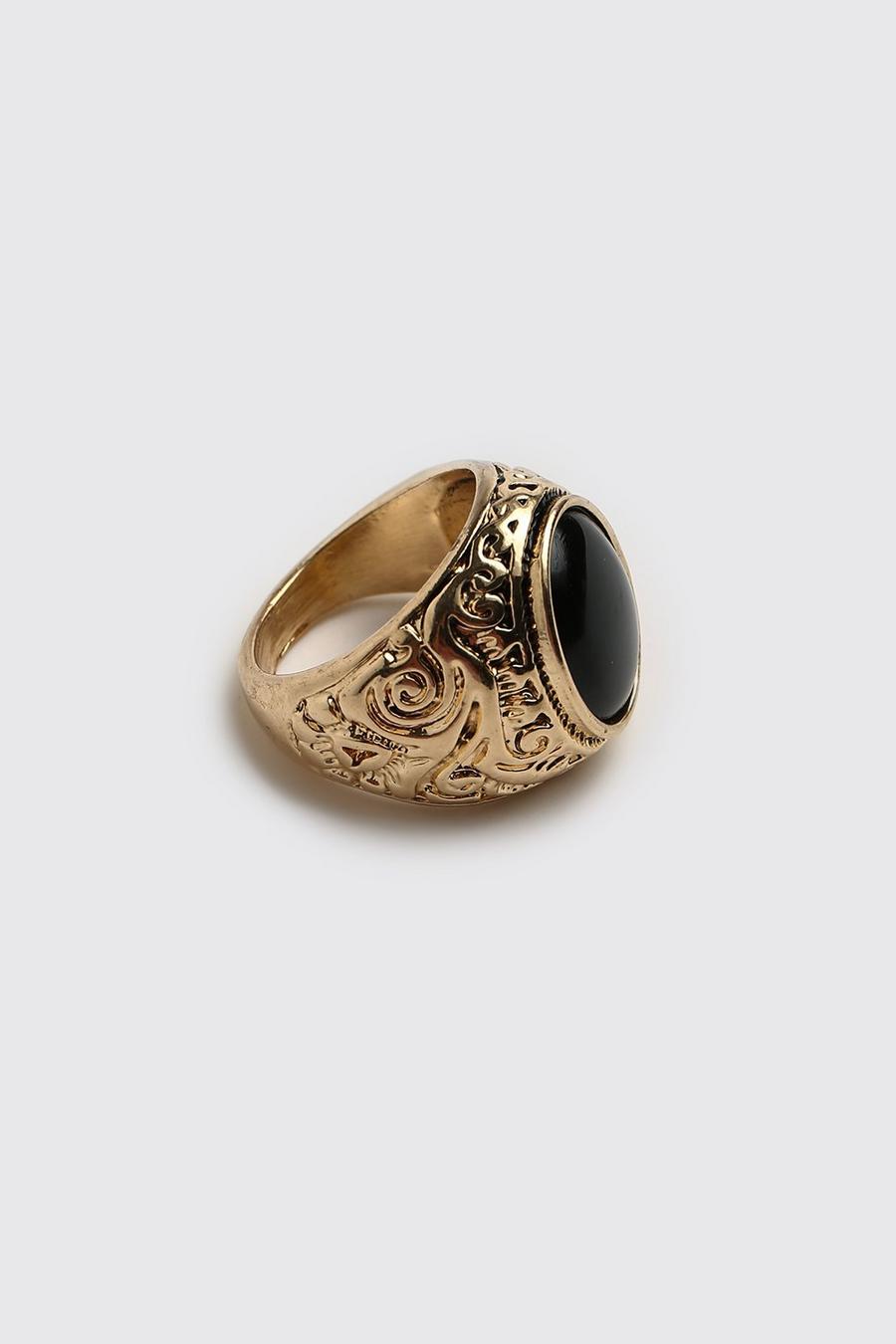 Gold Onyx Stone Signet Ring image number 1