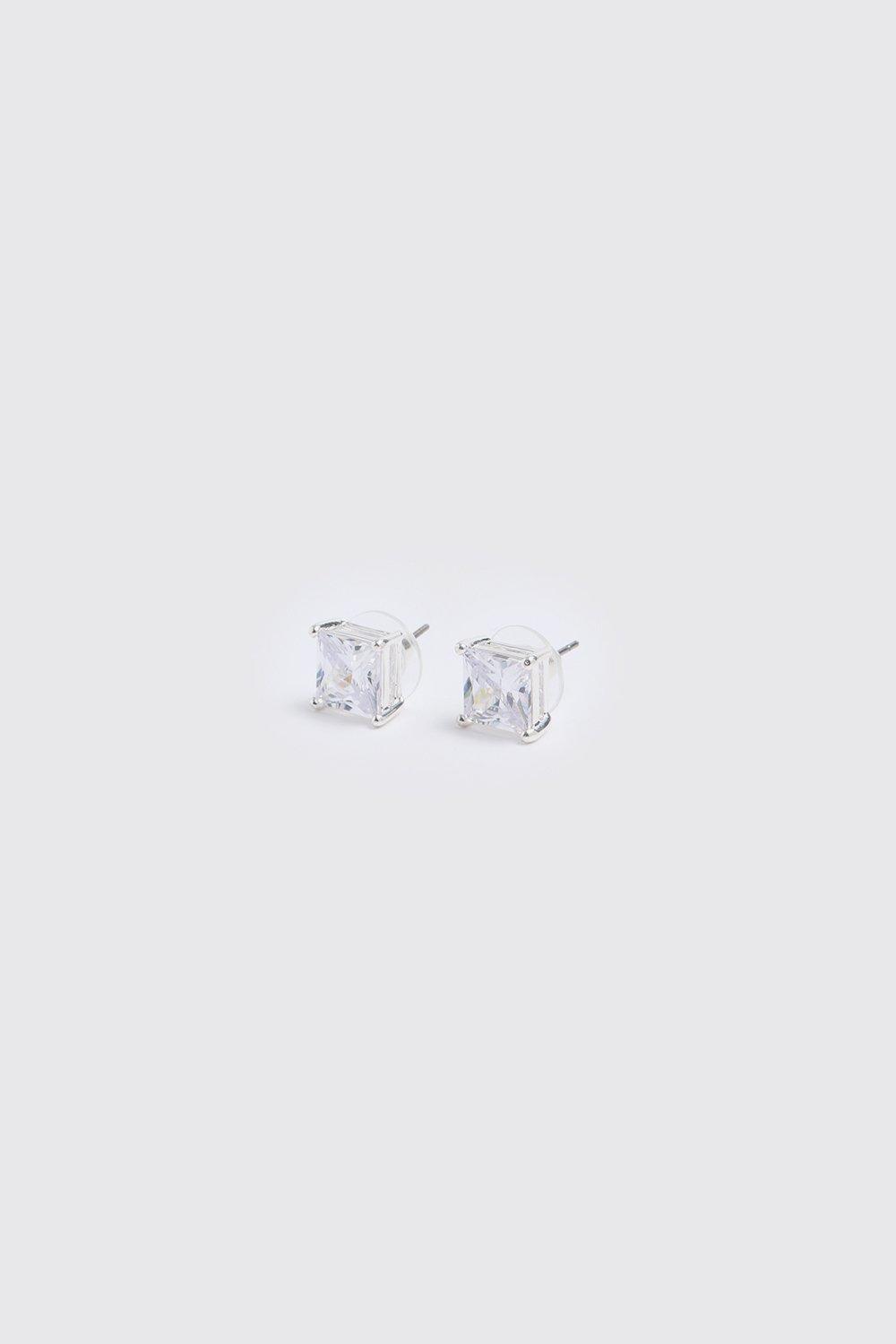 Pack of 2025 stud earrings