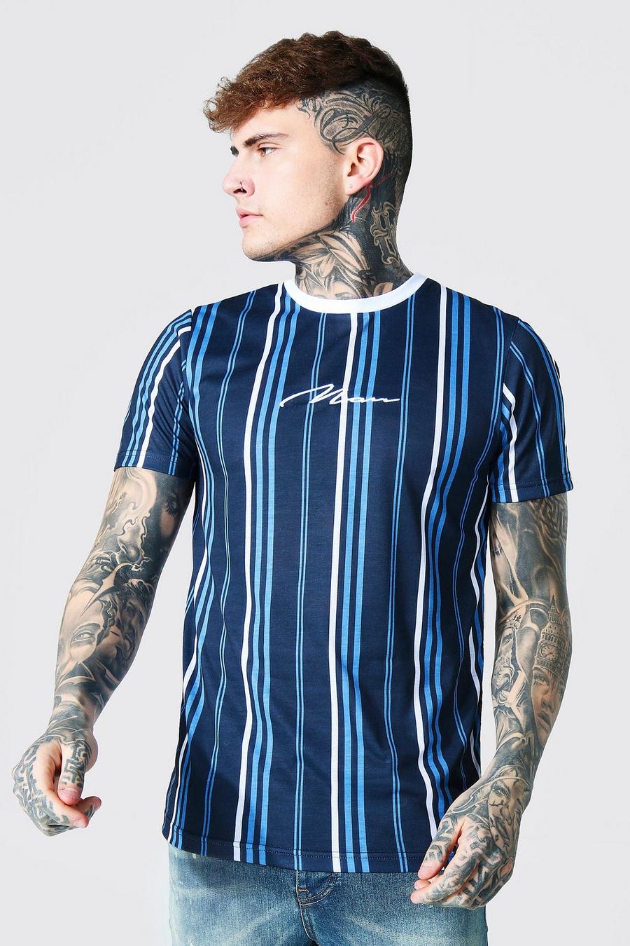 Camiseta slim fit a rayas de la firma Man, Azul marino image number 1