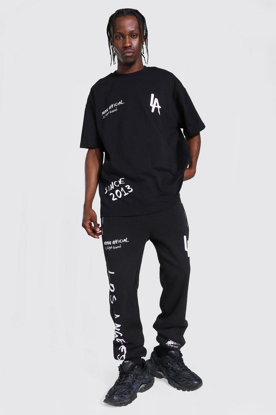 Black LA Oversize t-shirt och joggers med graffititryck image number 1