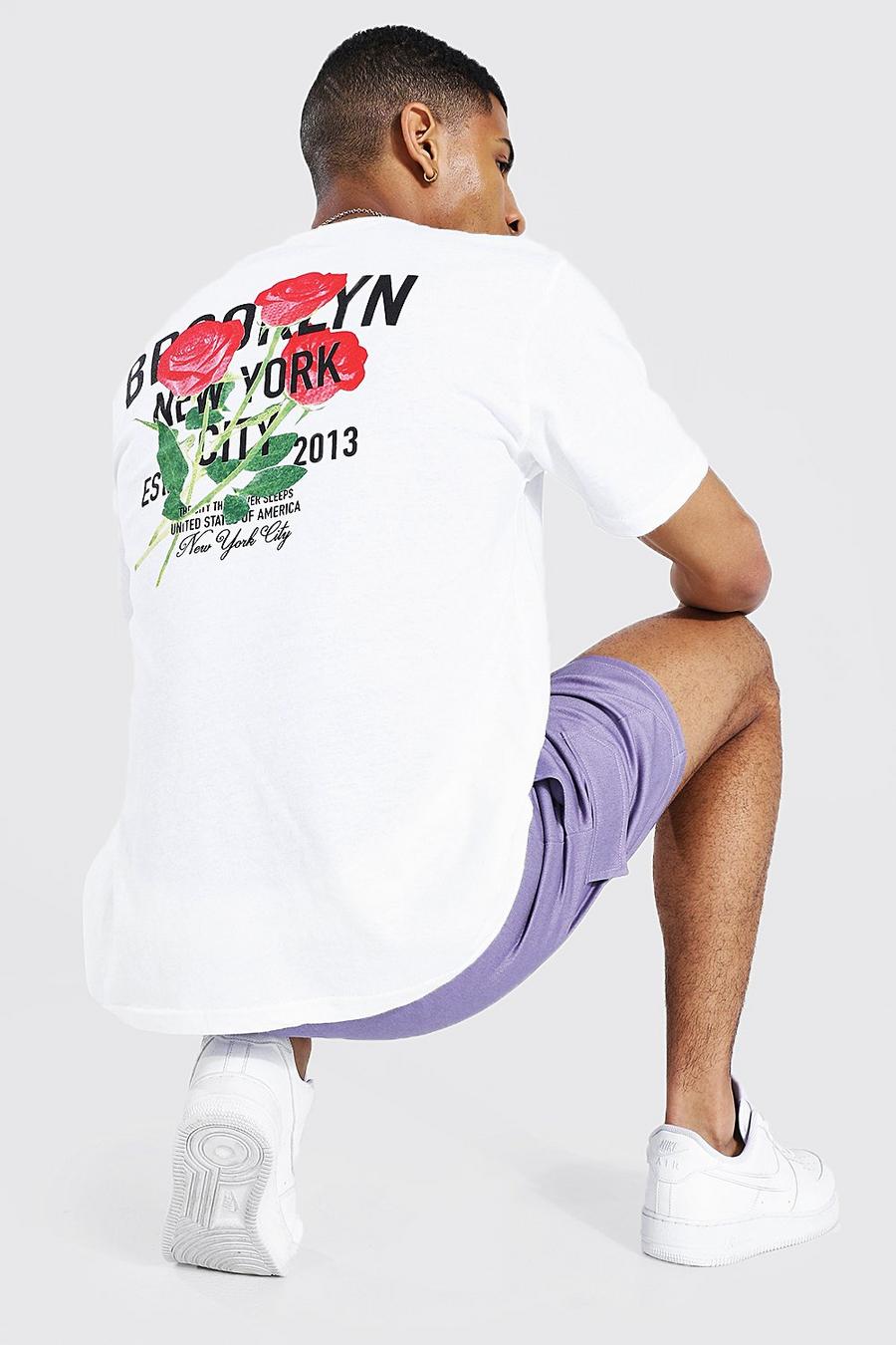 T-Shirt in Übergröße mit Blumenmuster und Brooklyn-Motiv hinten, Weiß image number 1