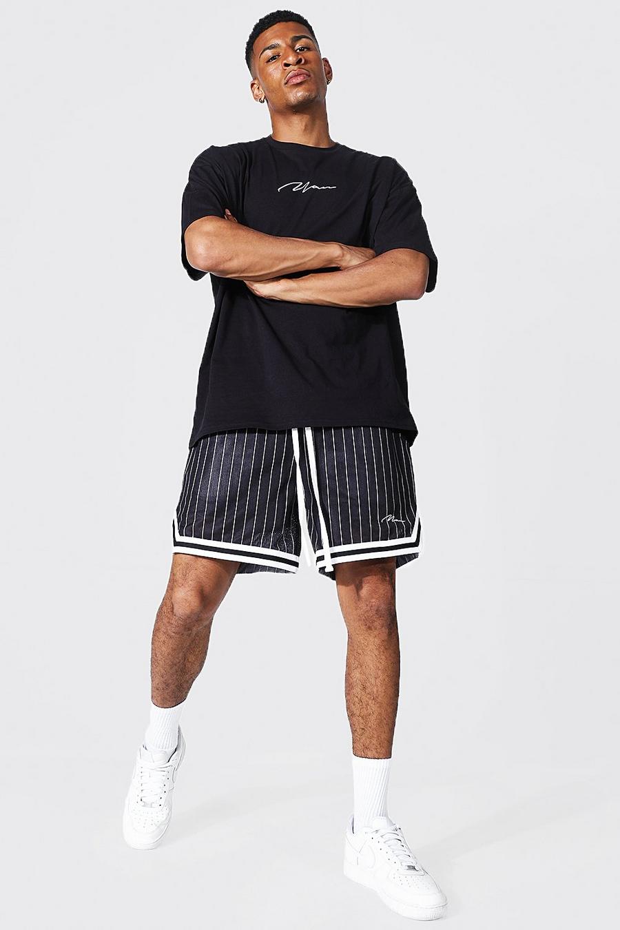 Black Oversized Man T-Shirt En Mesh Shorts Met Krijtstrepen image number 1