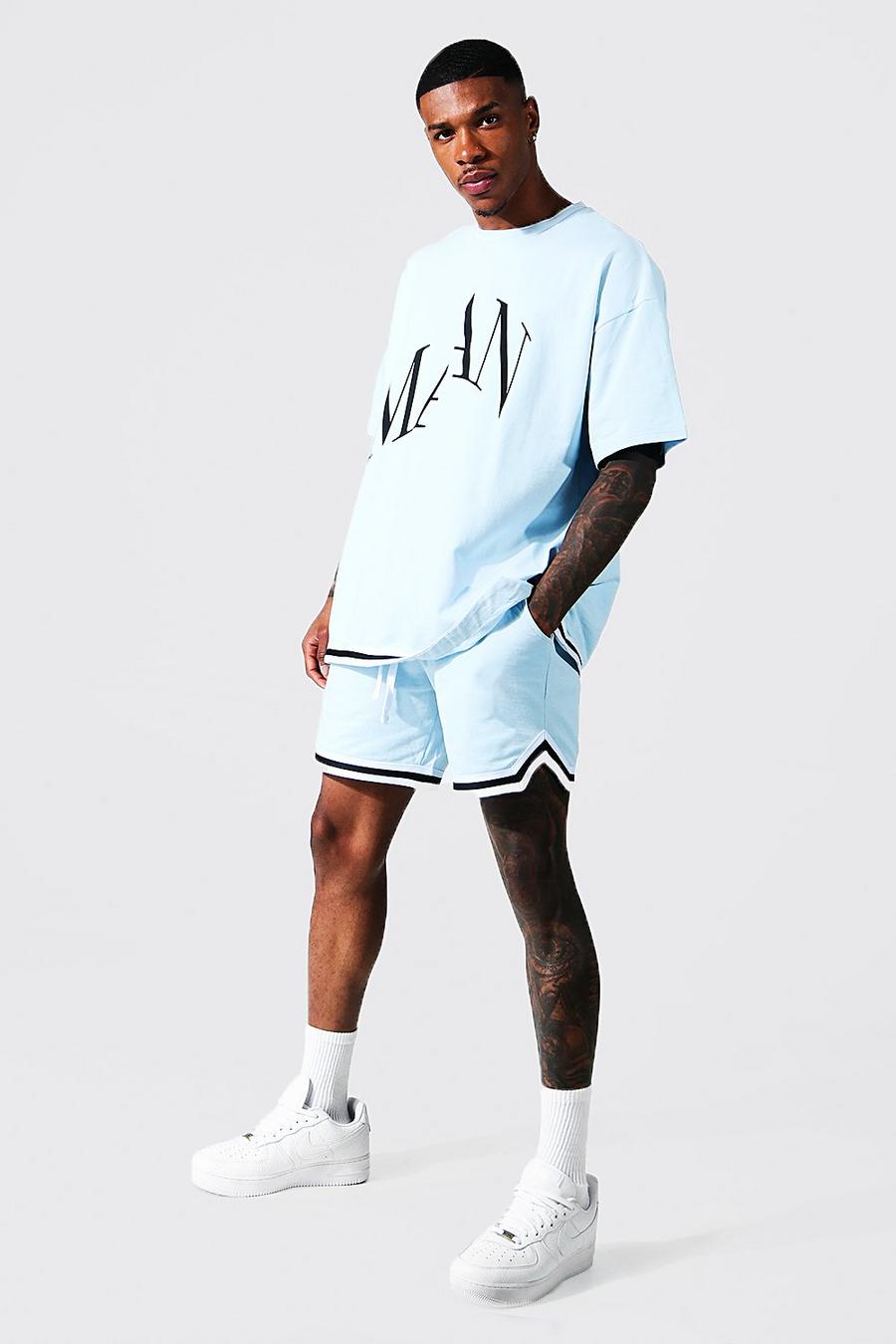 Light blue Oversized Gestreept Man T-Shirt En Basketbal Shorts image number 1