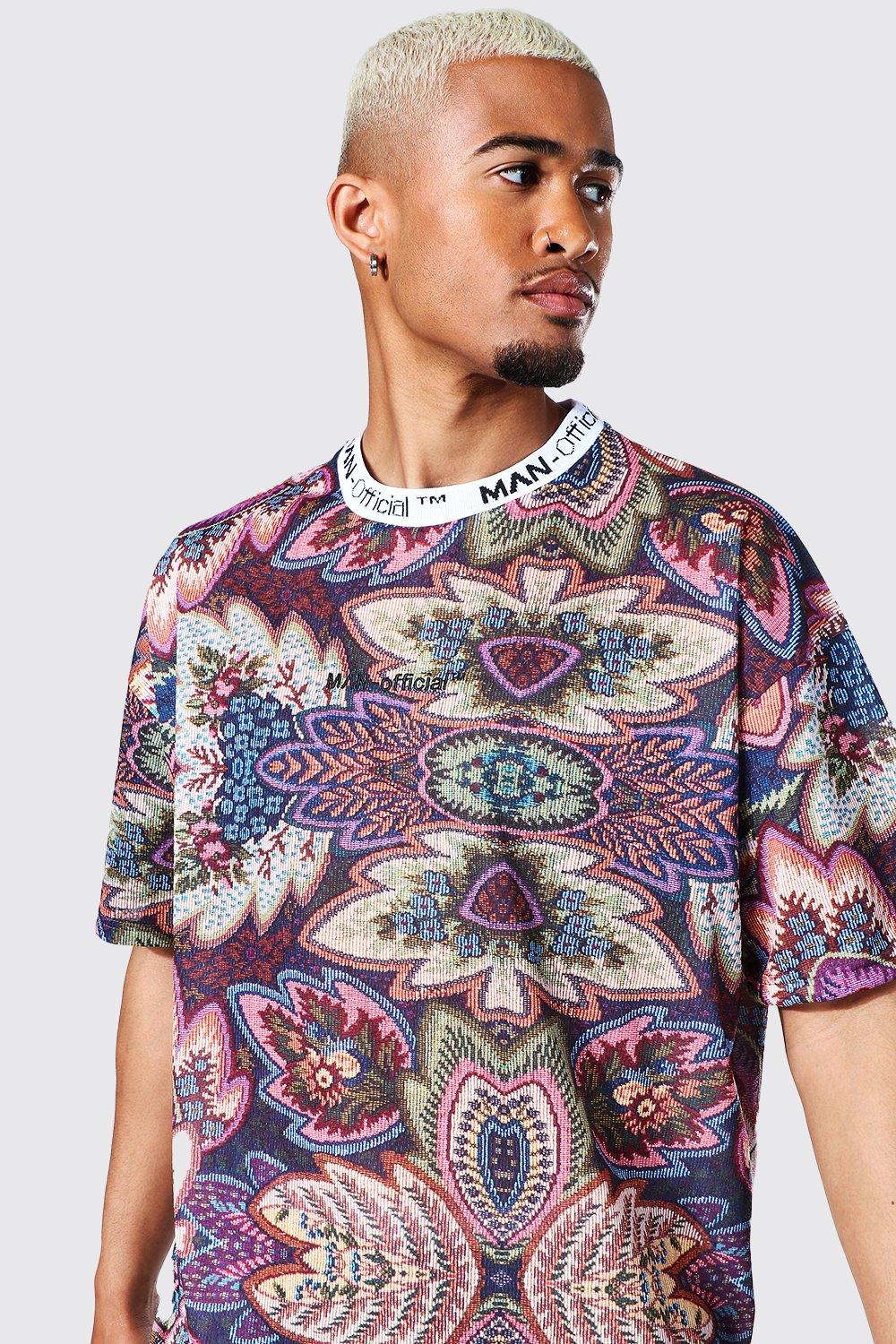 T shirt oversize in jacquard in stile arazzo con scritta Man sul colletto boohoo IT