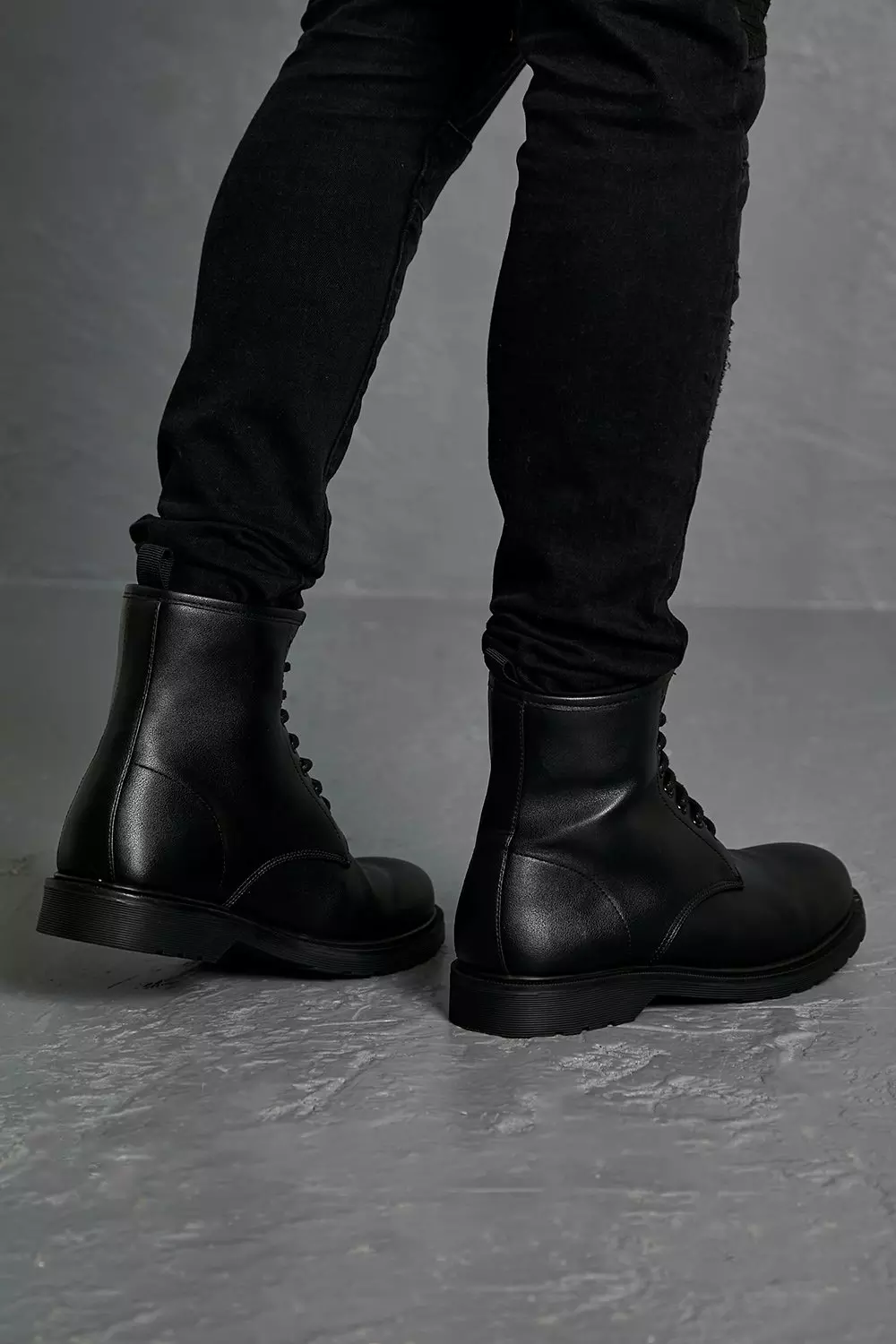 Boohoo doc hot sale martens