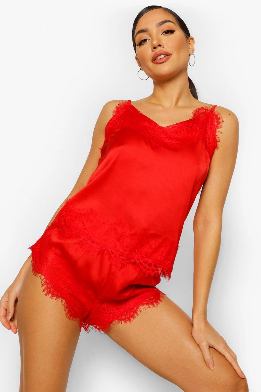 Conjunto de pantalones cortos y camisola de satén con adorno de puntilla de San Valentín, Rojo image number 1
