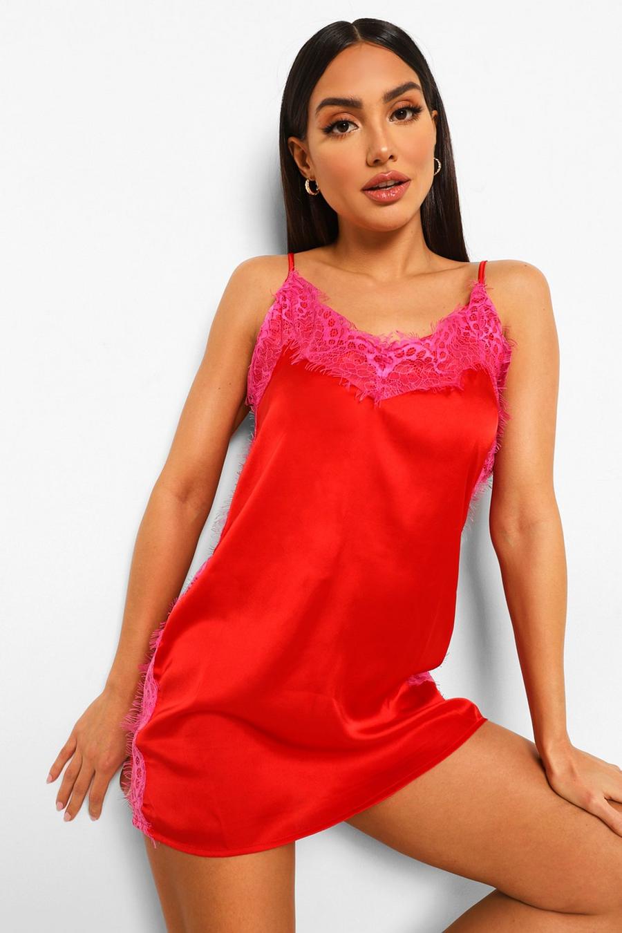 Valentinstag Damenunterhemd mit Wimpernzierstreifen in Kontrastfarben image number 1