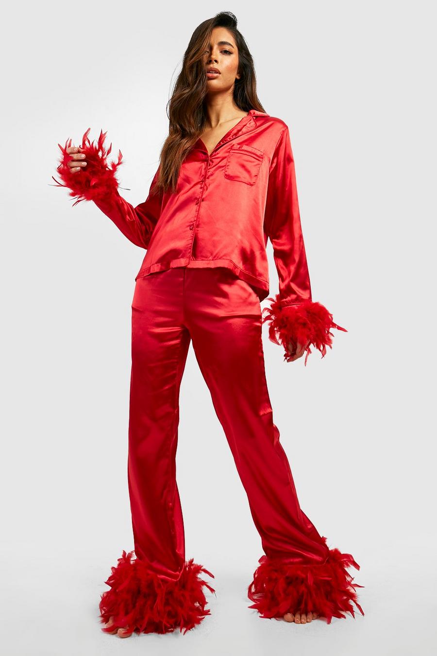 Red Premium Pyjamas med fjädrar image number 1