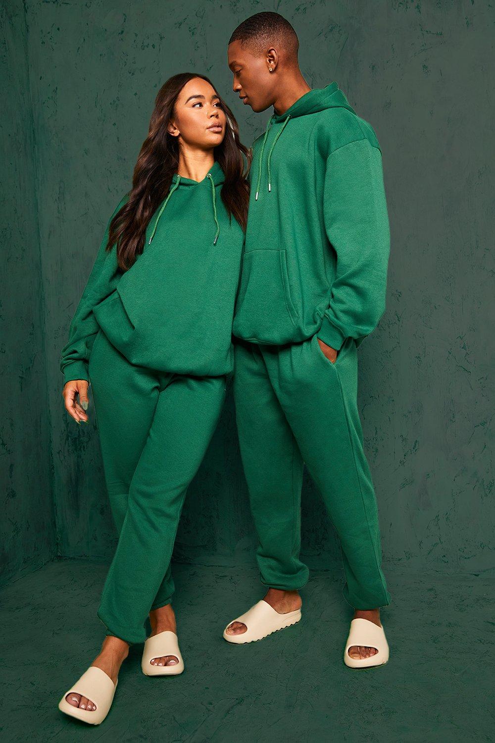 https://media.boohoo.com/i/boohoo/nzz00733_green_xl_3/female-green-hers-loungewear-team-hoodie-jogger-set