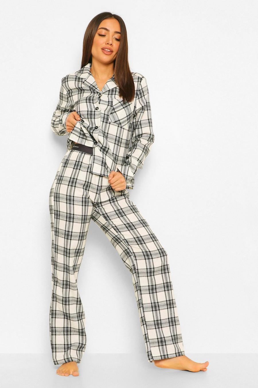 Flannel Pyjama-Set mit Woman-Streifen, Schwarz image number 1