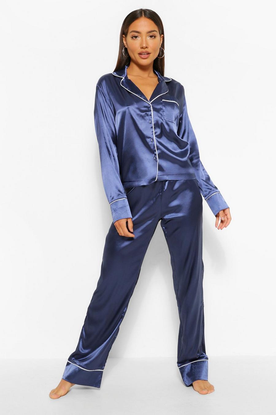 Navy azul marino It Was All A Dream Embroidered Satin PJ Set