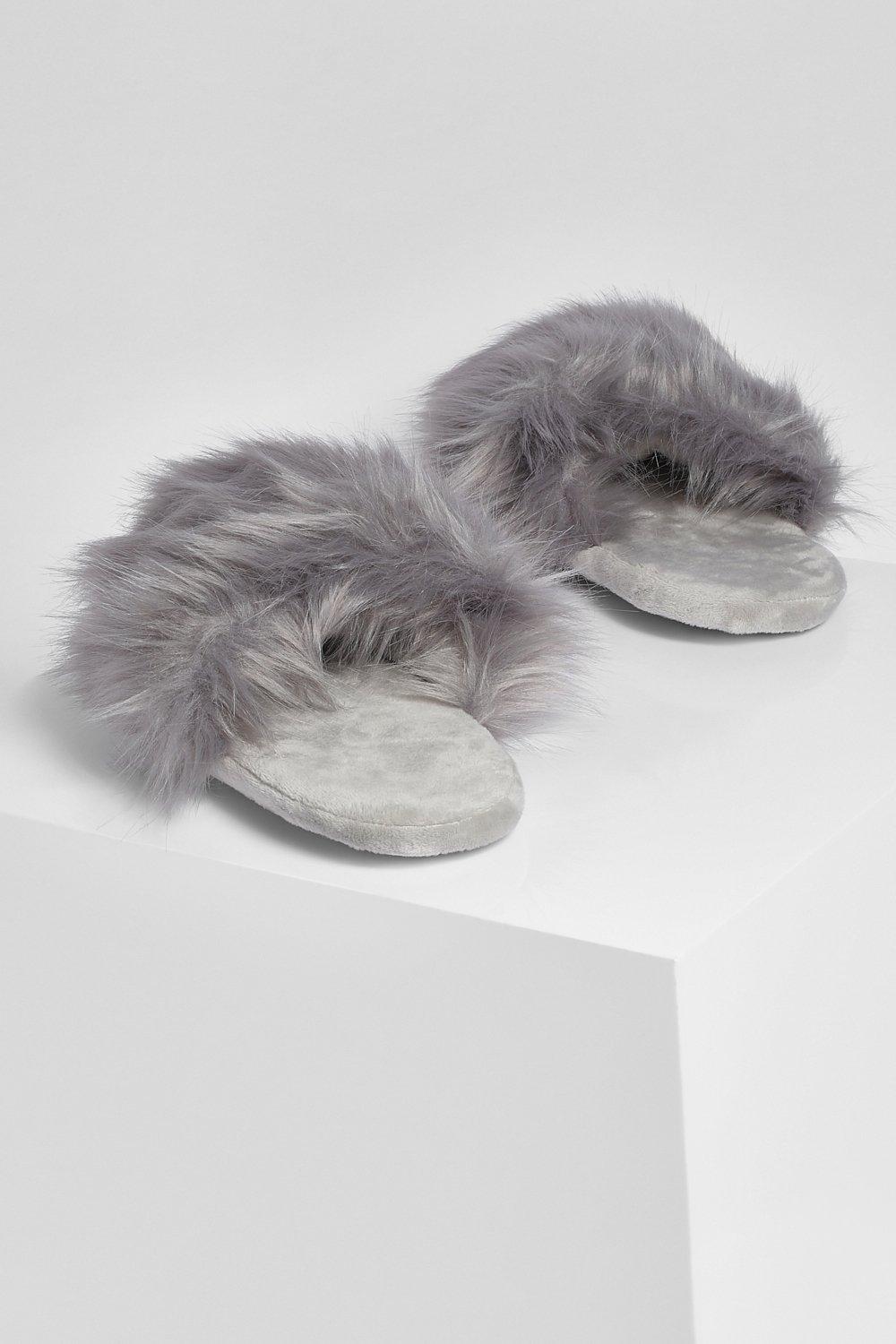 Extra fluffy 2024 fur slides