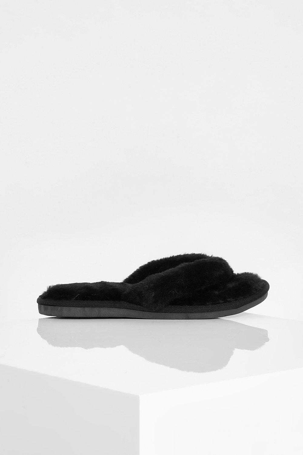 Fluffy flip flop deals slippers