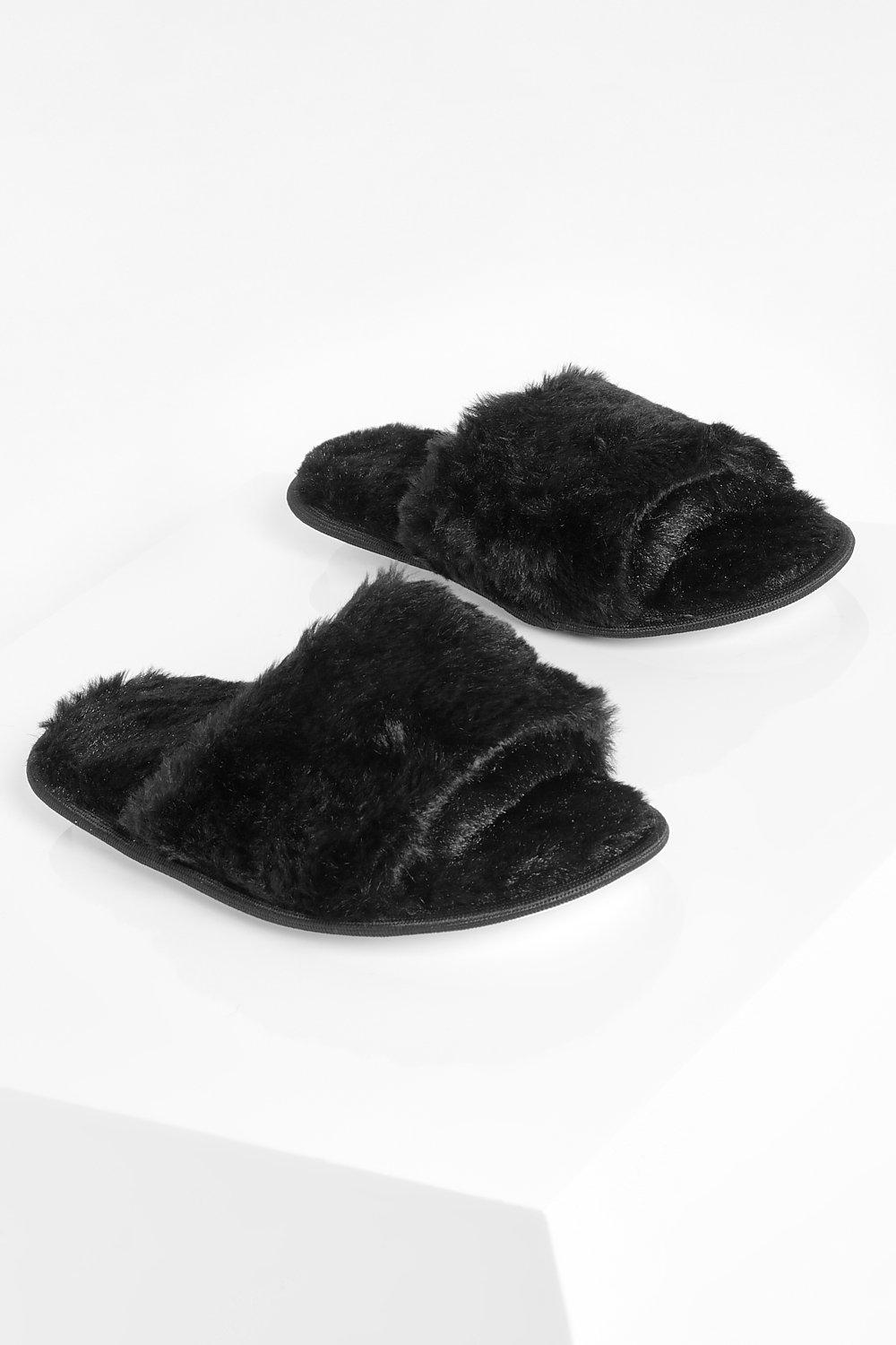 Fluffy best sale slippers boohoo