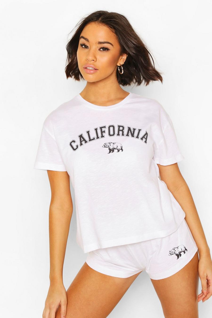 Set pigiama con pantaloncini e scritta California image number 1