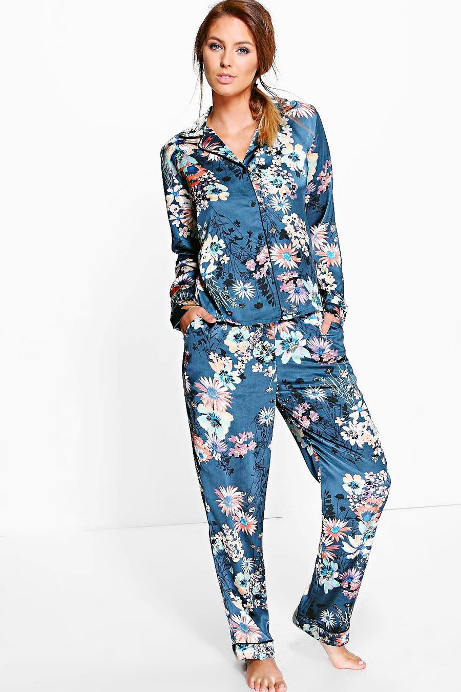 Rosie Schlafanzug aus Satin mit Blumen-Print und Knopfleiste image number 1