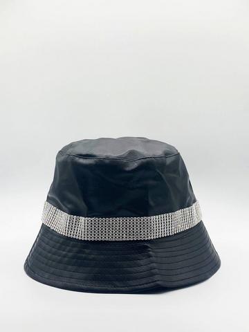 Black Embellished Bucket Hat In Black