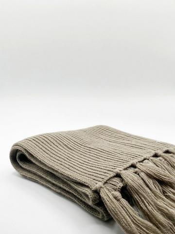 Knitted Scarf With Tassels Grey