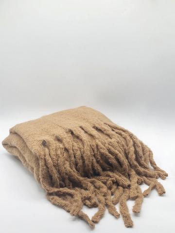 Beige Knitted Scarf With Tassels Beige