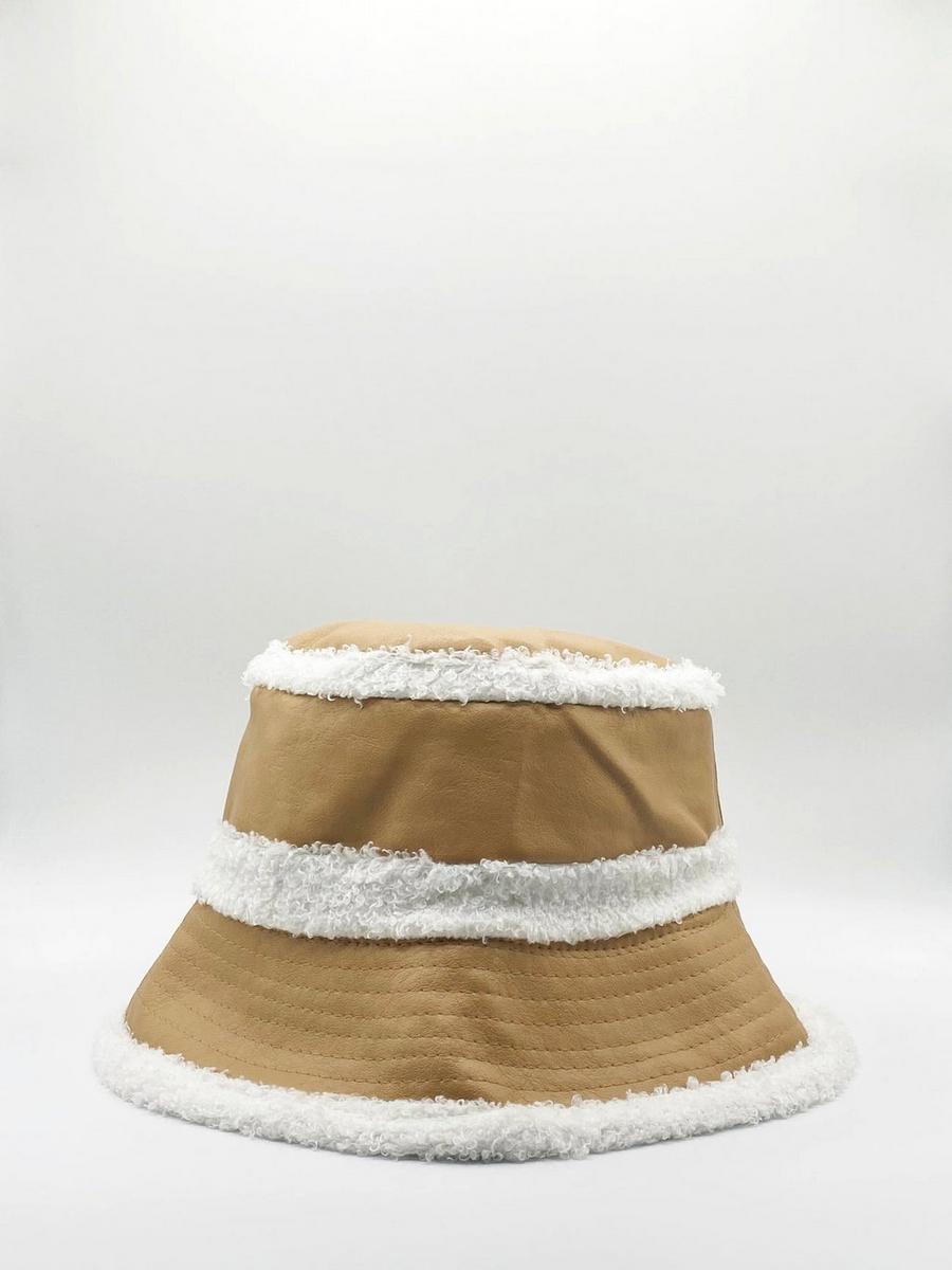 Cream Maeve Reversible Bucket Hat In PU & Borg
