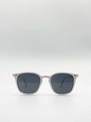 White Classic Preppy Square Sunglasses With Key Hole Nosebridge