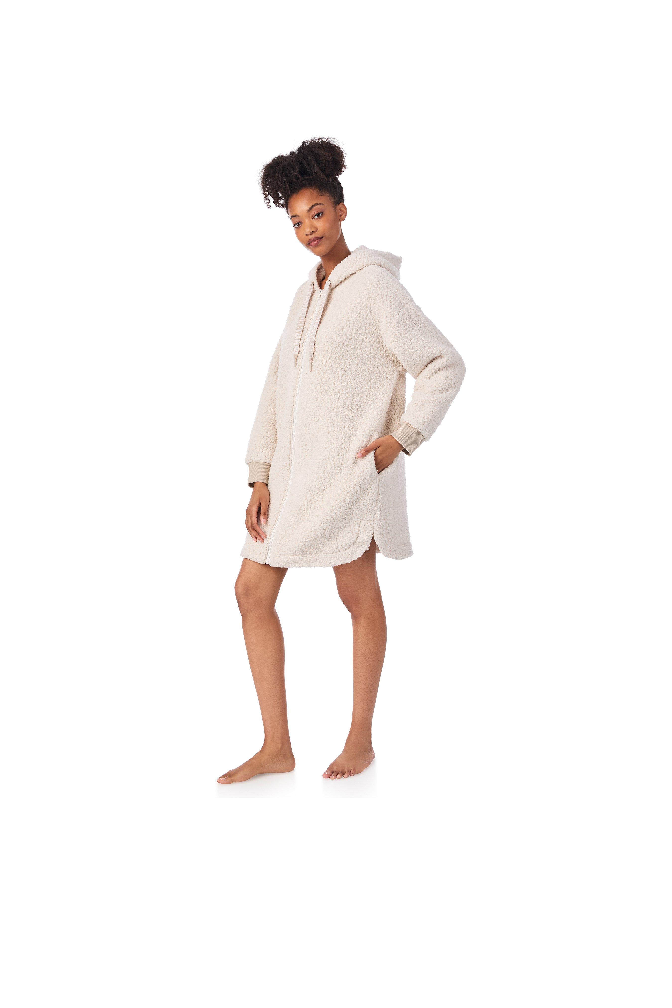 Fleece hooded robe with zipper new arrivals