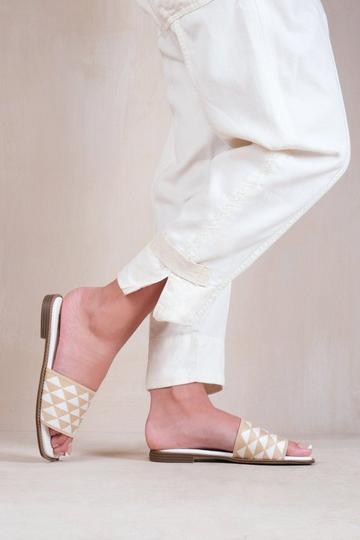 'Sycamore' Flat Sandals With Textured Single Band Nude