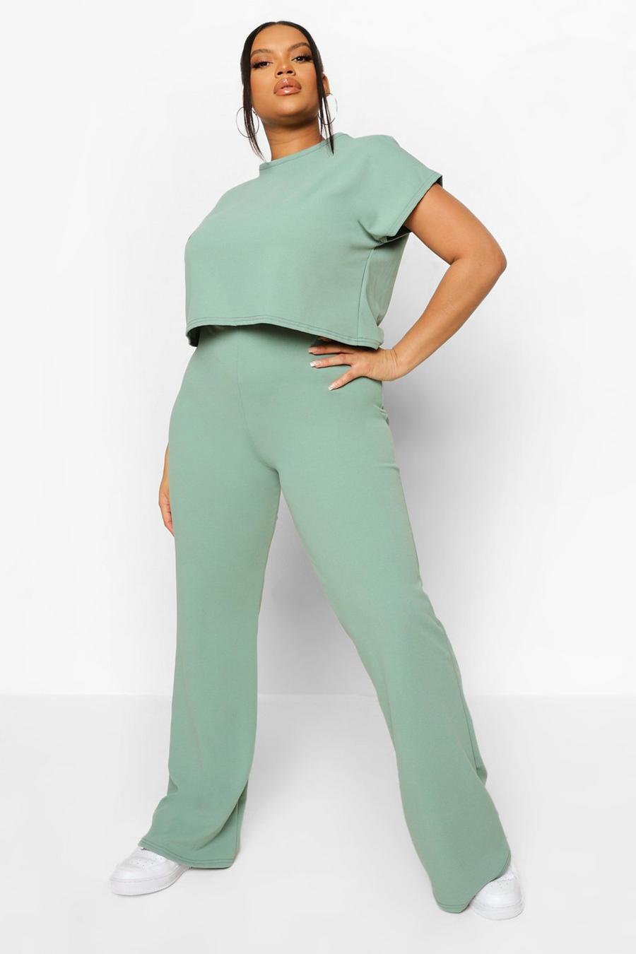 Green verde סט תואם של מכנסיים וחולצה עם רפידות כתפיים למידות גדולות