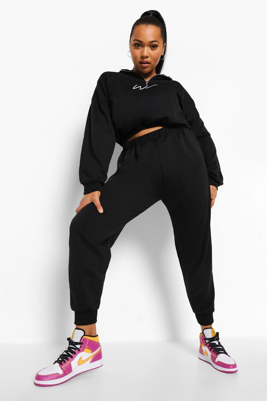 Plus Woman Cropped Half Zip Sweat Tracksuit image number 1